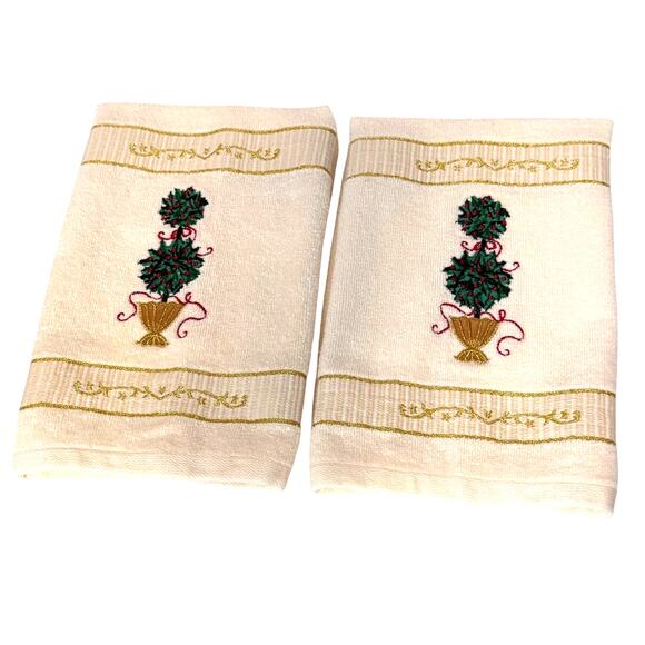 Vintage Christmas Holiday Embroidered Hand Towels Cotton Set of 2 Guest Towels - Picture 1 of 3